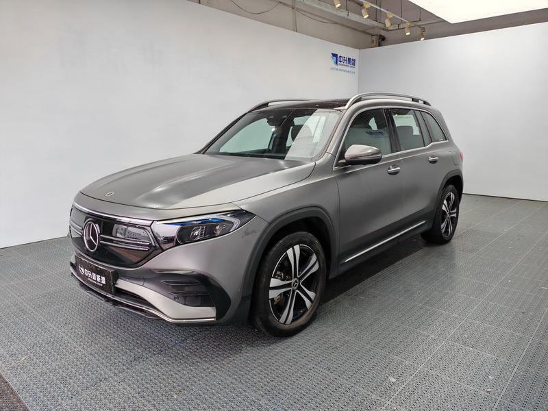 Mercedes-Benz EQB - фото 0