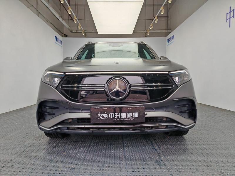 Mercedes-Benz EQB - фото 1