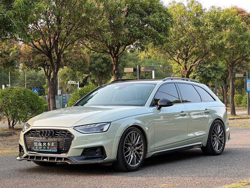 Audi A4 (Import) - фото 0