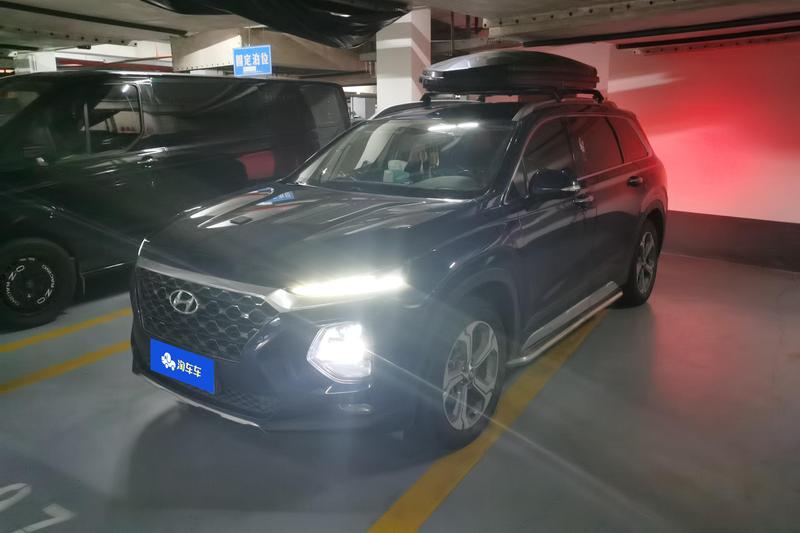 Hyundai Santa Fe - фото 0