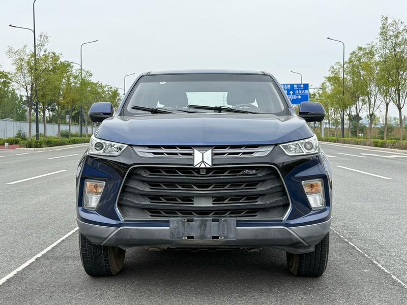 Isuzu TAGA - фото 1
