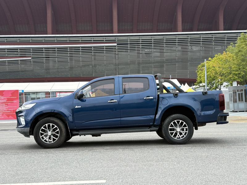 Isuzu TAGA - фото 3