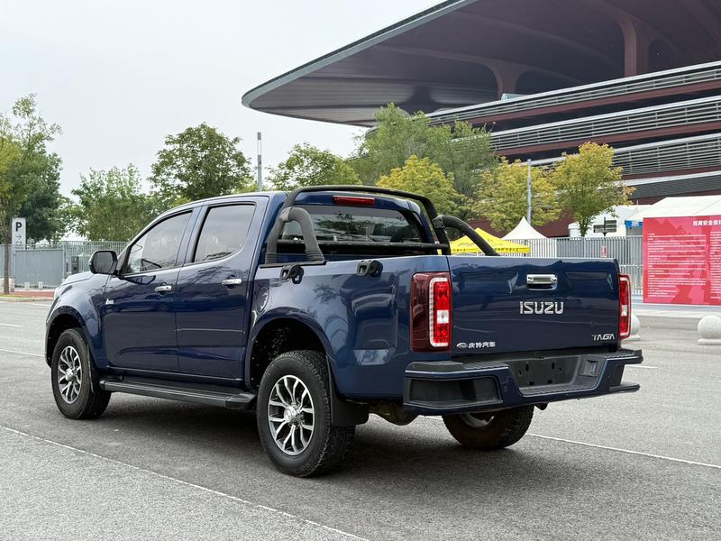 Isuzu TAGA - фото 4