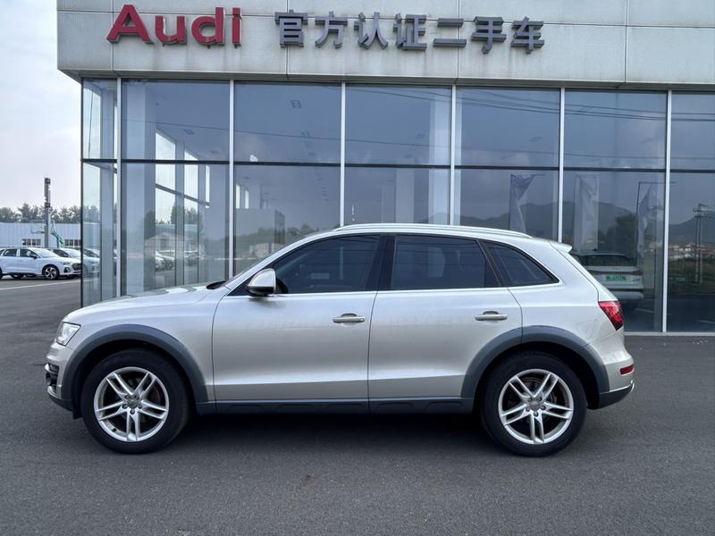 Audi Q5 - фото 2