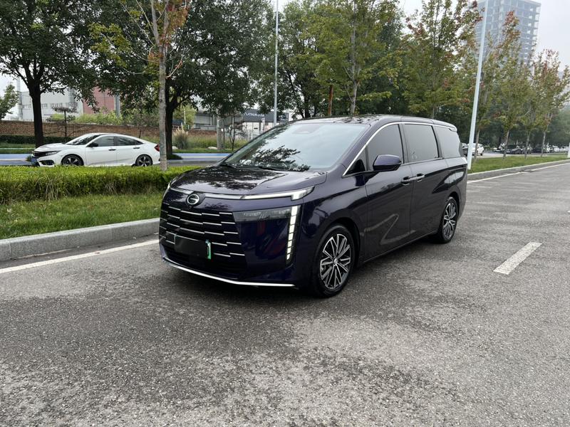 GAC Trumpchi E8 PHEV - фото 0