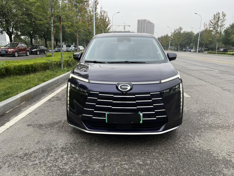 GAC Trumpchi E8 PHEV - фото 1