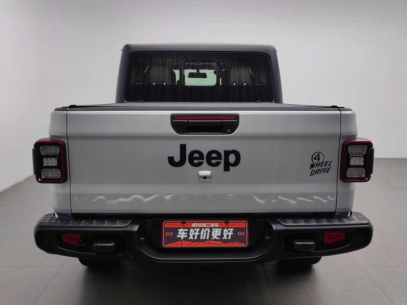 Jeep Gladiator - фото 2