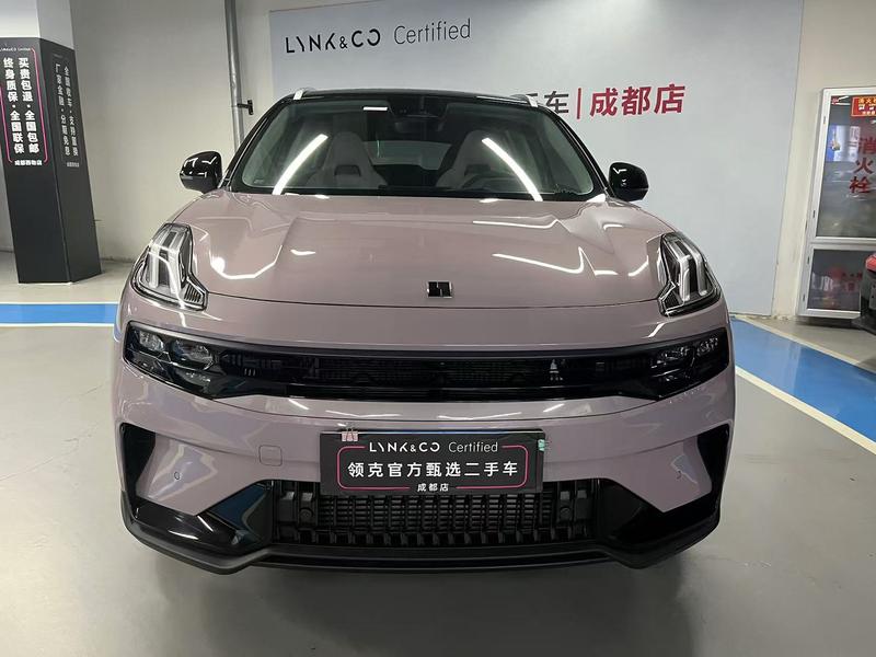 Lynk & Co 06 - фото 1