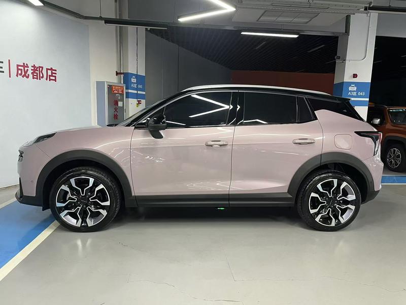 Lynk & Co 06 - фото 3