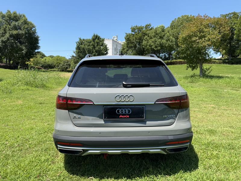 Audi A4 (Import) - фото 4
