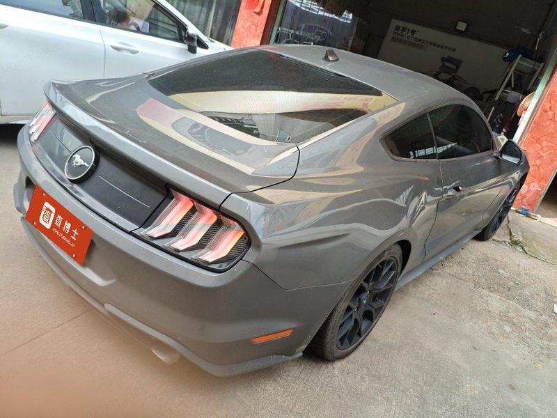 Ford Mustang - фото 3