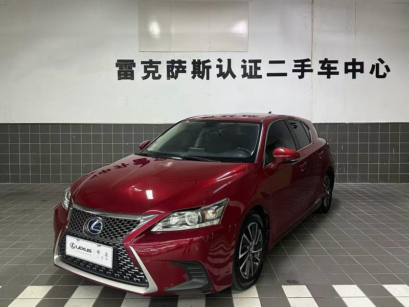 Lexus CT - фото 0