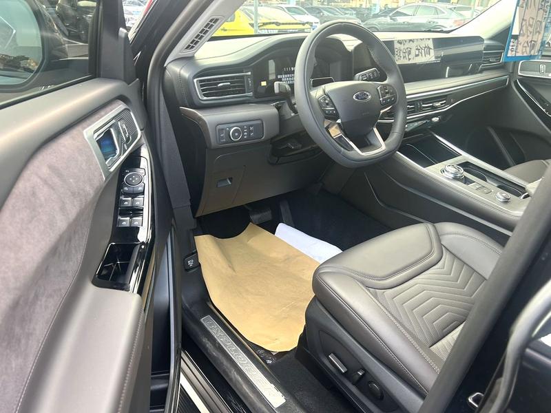 Ford Explorer - фото 4
