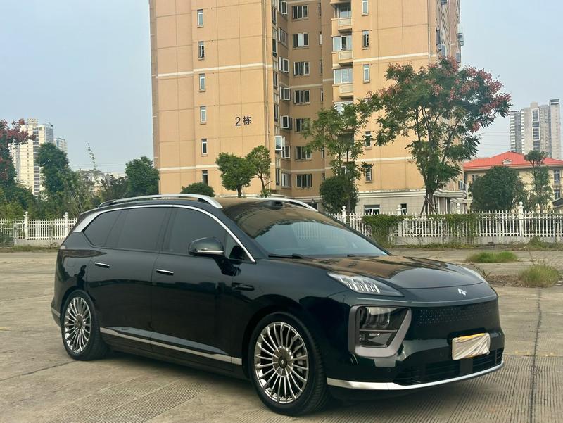 GAC Hyptec HL - фото 2