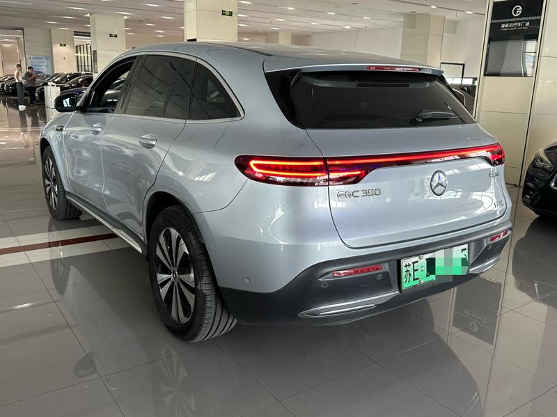 Mercedes-Benz EQC - фото 3