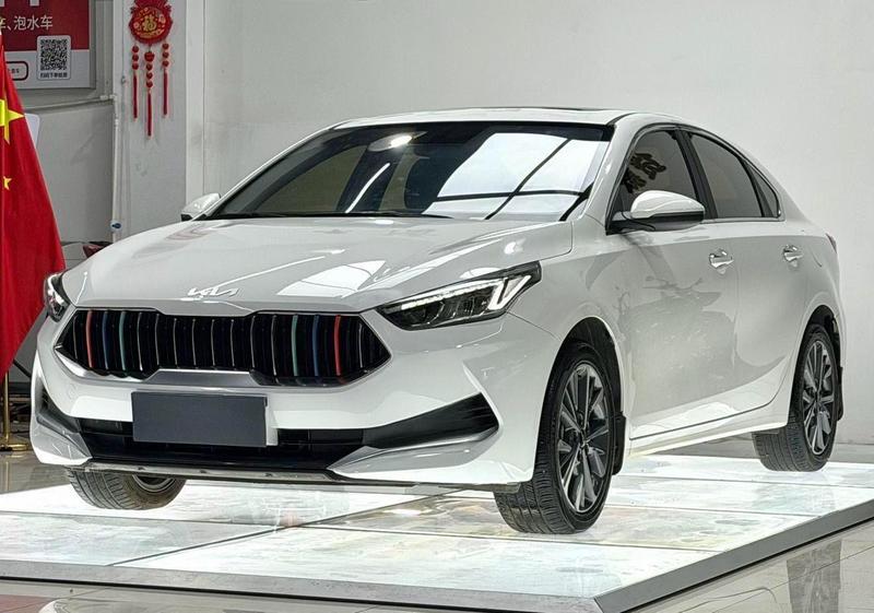 Kia K3 - фото 0