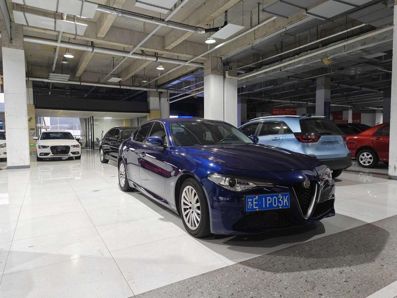 Alfa Romeo Giulia - фото 2
