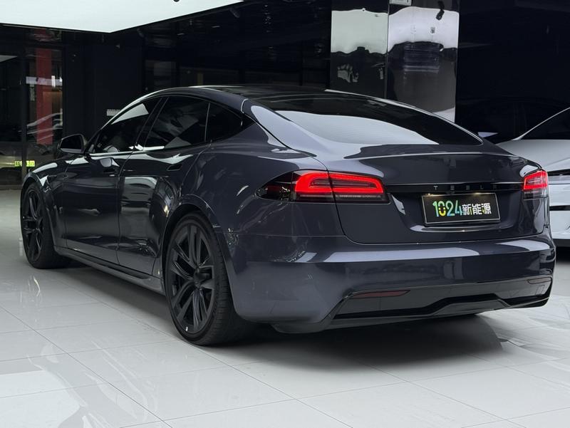 Tesla Model S - фото 3