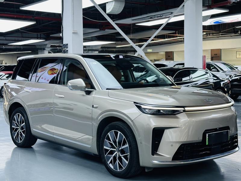 GAC Trumpchi S9 - фото 2