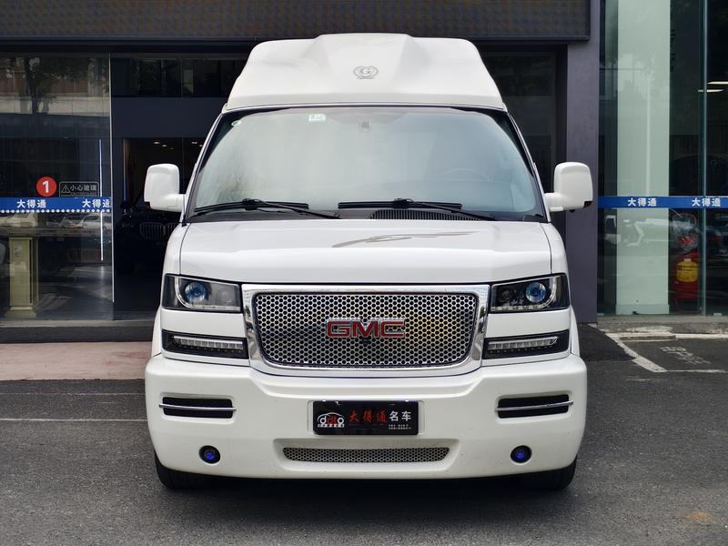 GMC Savana - фото 1