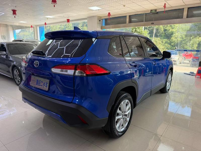 Toyota Corolla Cross - фото 4