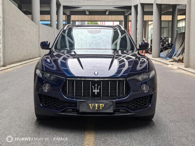 Maserati Levante - фото 1