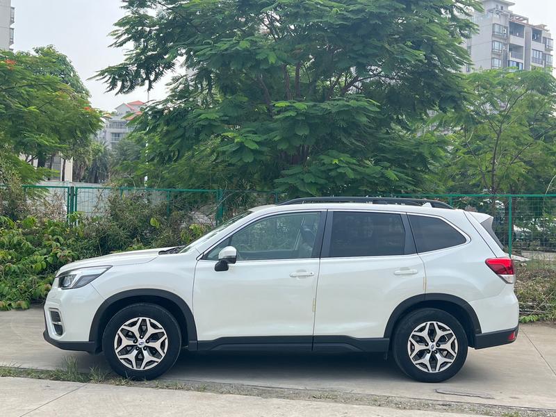 Subaru Forester - фото 2
