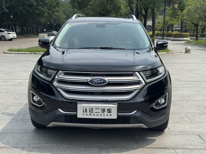Ford Edge - фото 1