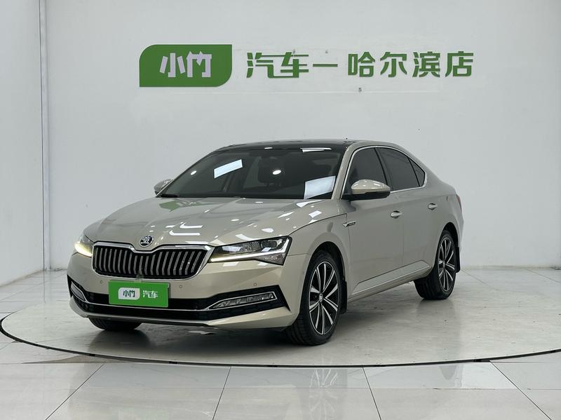Skoda Superb - фото 0