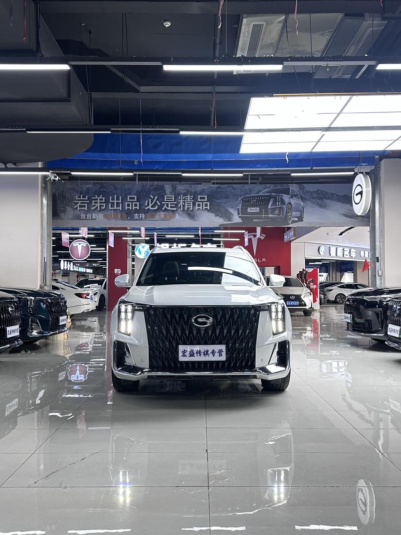 GAC Trumpchi GS8 - фото 1