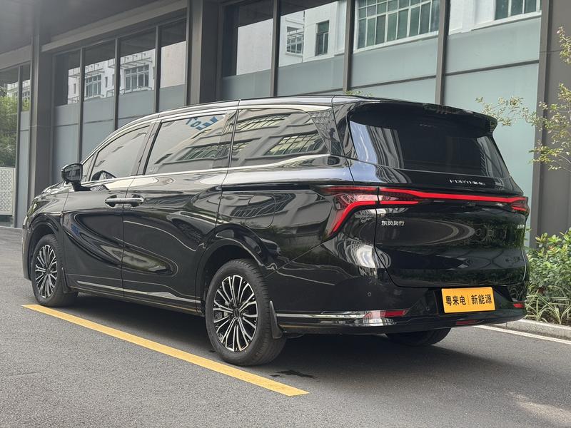 Dongfeng Forthing V9 - фото 4