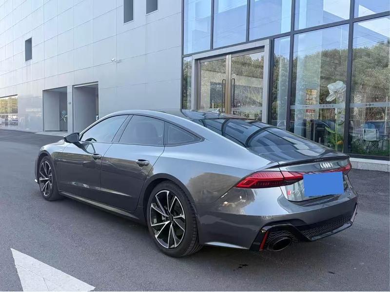 Audi A7 - фото 3