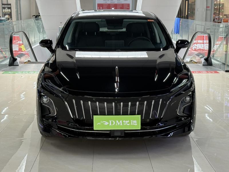 Hongqi E-QM5 - фото 1