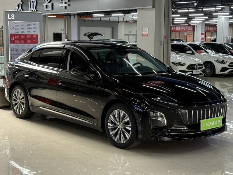 Hongqi E-QM5 - фото 2