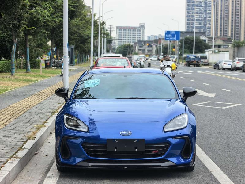 Subaru BRZ - фото 1