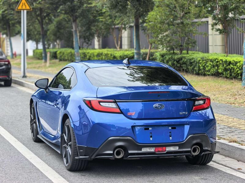Subaru BRZ - фото 4