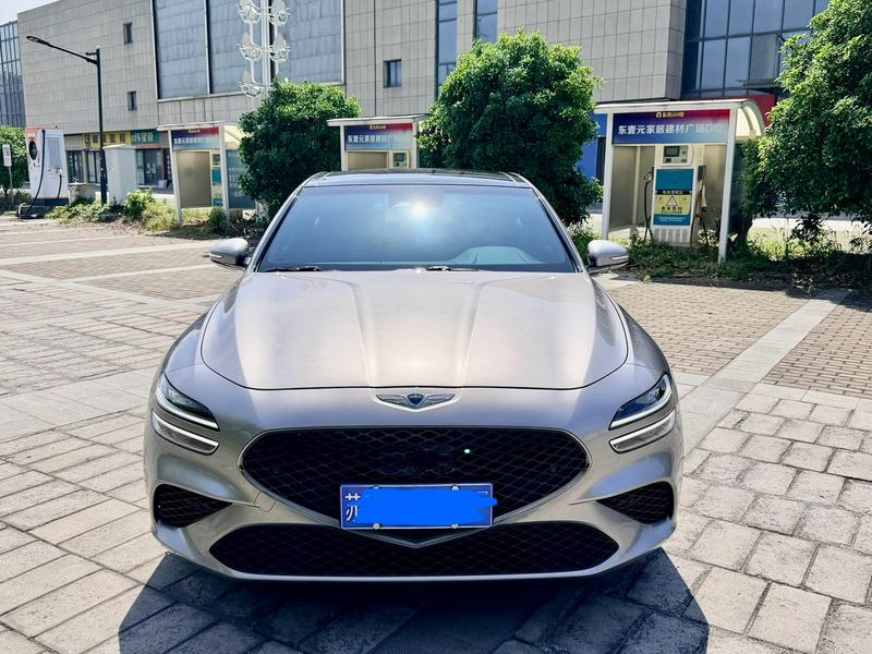 Genesis G70 - фото 1
