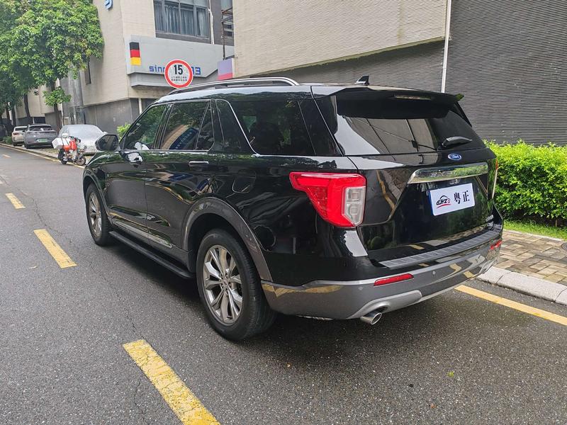 Ford Explorer - фото 4