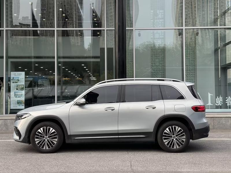 Mercedes-Benz EQB - фото 3