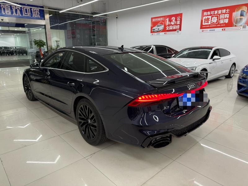Audi A7 - фото 3