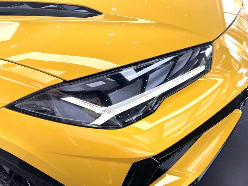 Lamborghini Urus - фото 3