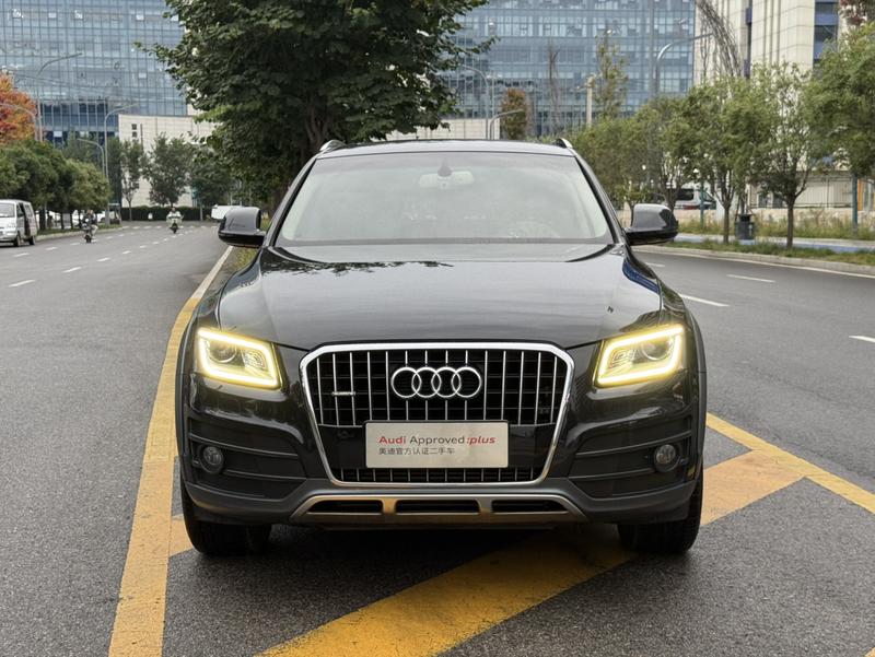 Audi Q5 - фото 1
