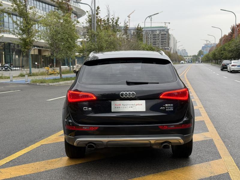 Audi Q5 - фото 4