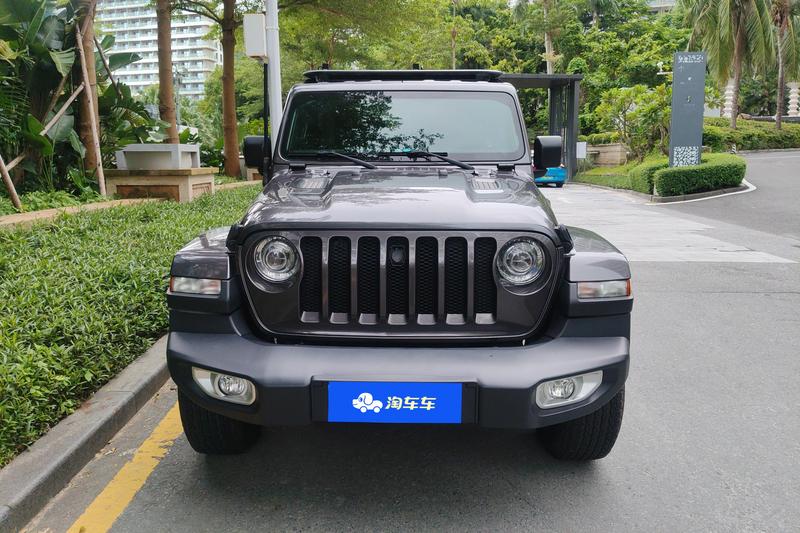 Jeep Wrangler - фото 1