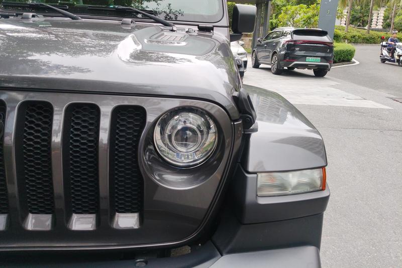 Jeep Wrangler - фото 3