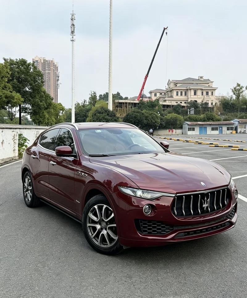Maserati Levante - фото 2