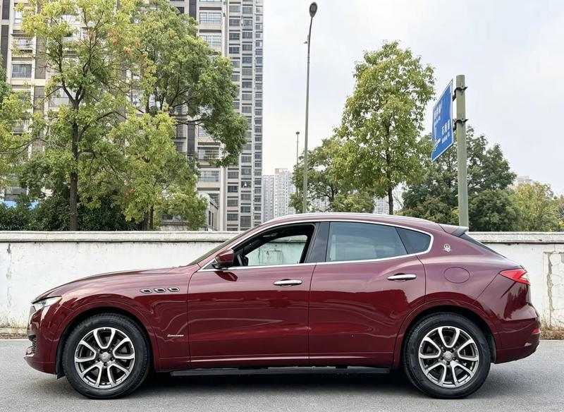 Maserati Levante - фото 3