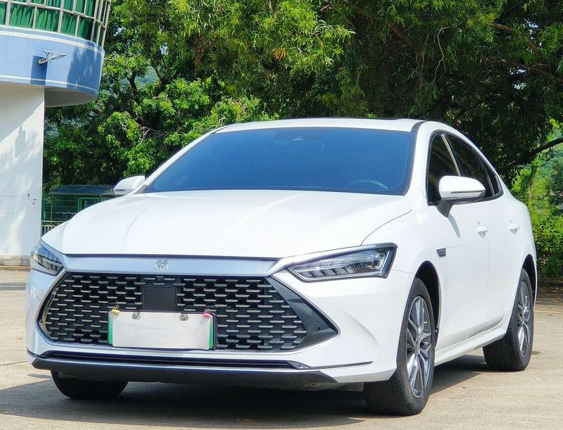 BYD Qin PLUS DM-i - фото 0
