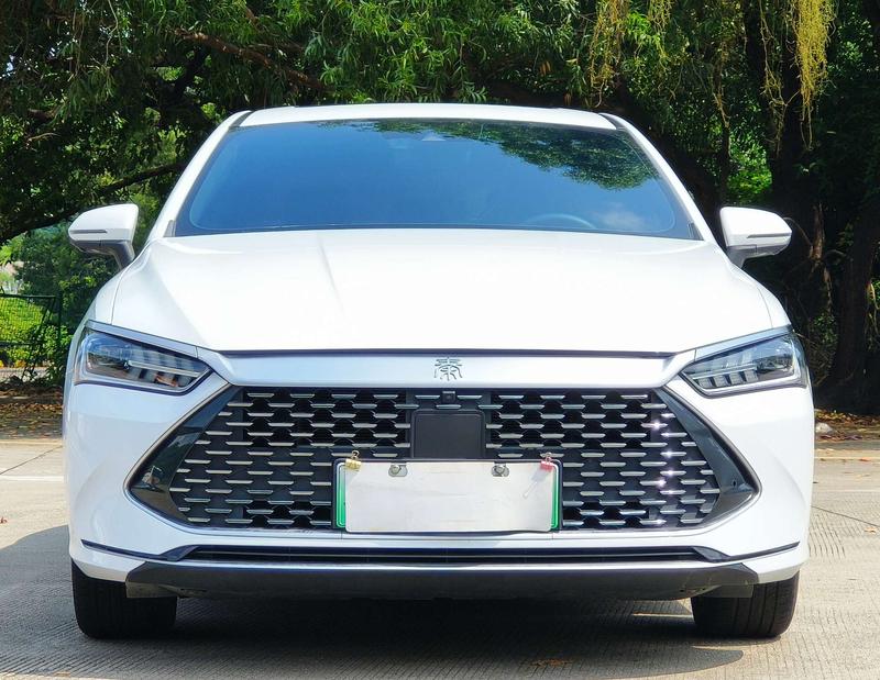 BYD Qin PLUS DM-i - фото 1