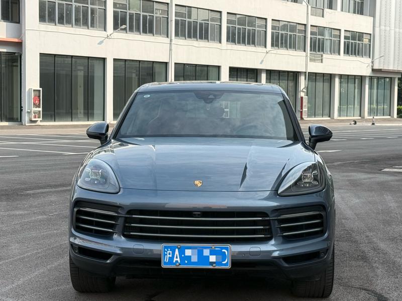 Porsche Cayenne - фото 1